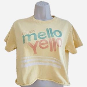 Tilly’s - Mello Yello Cropped Graphic Tee (S)